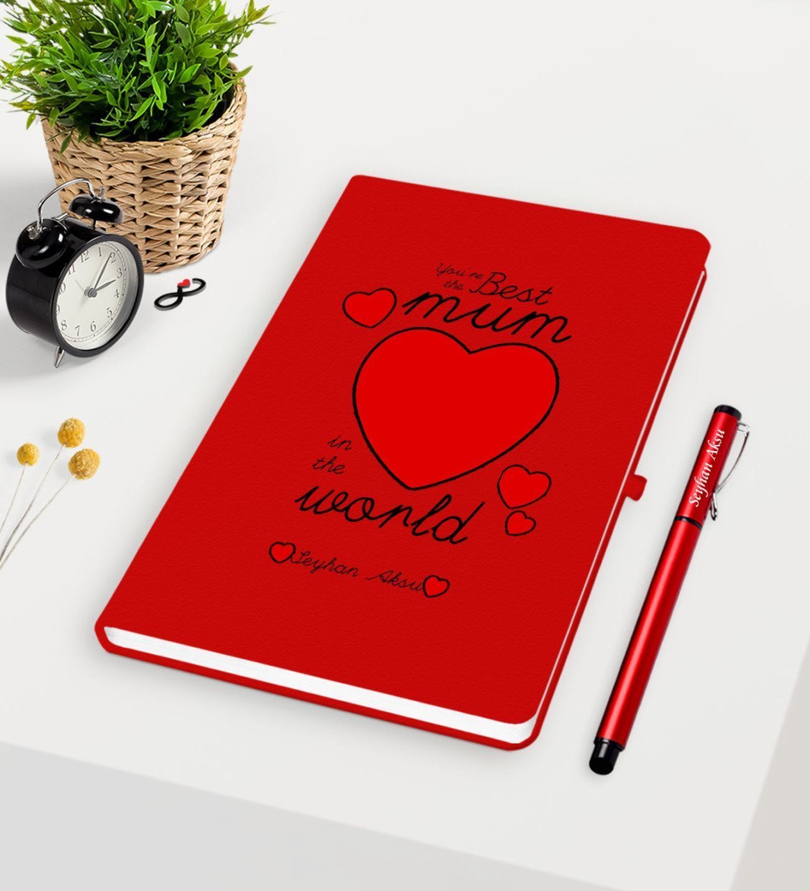 Kişiye Özel Dünyanın En İyi Annesi Kırmızı Defter Kalem Seti - 12