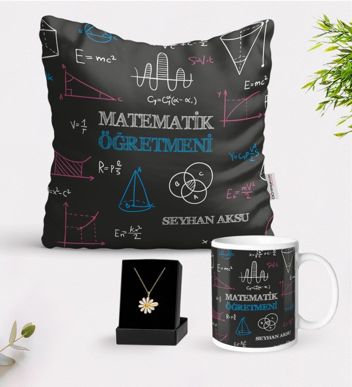 Kişiye Özel Matematik Öğretmeni Beyaz Kupa Yastık ve İsimli Papatya Kolye Hediye Seti-11