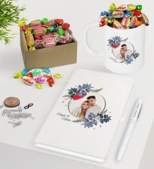Kişiye Özel İsimli Fotoğraflı Beyaz Defter Kalem Kupa ve Kutulu Haribo Şeker Hediye Seti-34