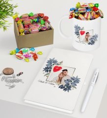 Kişiye Özel İsimli Fotoğraflı Beyaz Defter Kalem Kupa ve Kutulu Haribo Şeker Hediye Seti-33