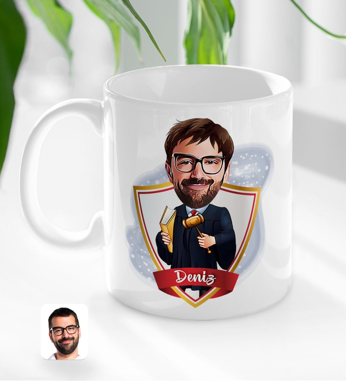 Kişiye Özel İsimli Erkek Hakim Karikatürlü Beyaz Kupa Bardak-1