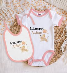BK Kids Babasının Aslanı Tasarımlı Pembe Bebek Body Zıbın ve Mama Önlüğü Hediye Seti-1