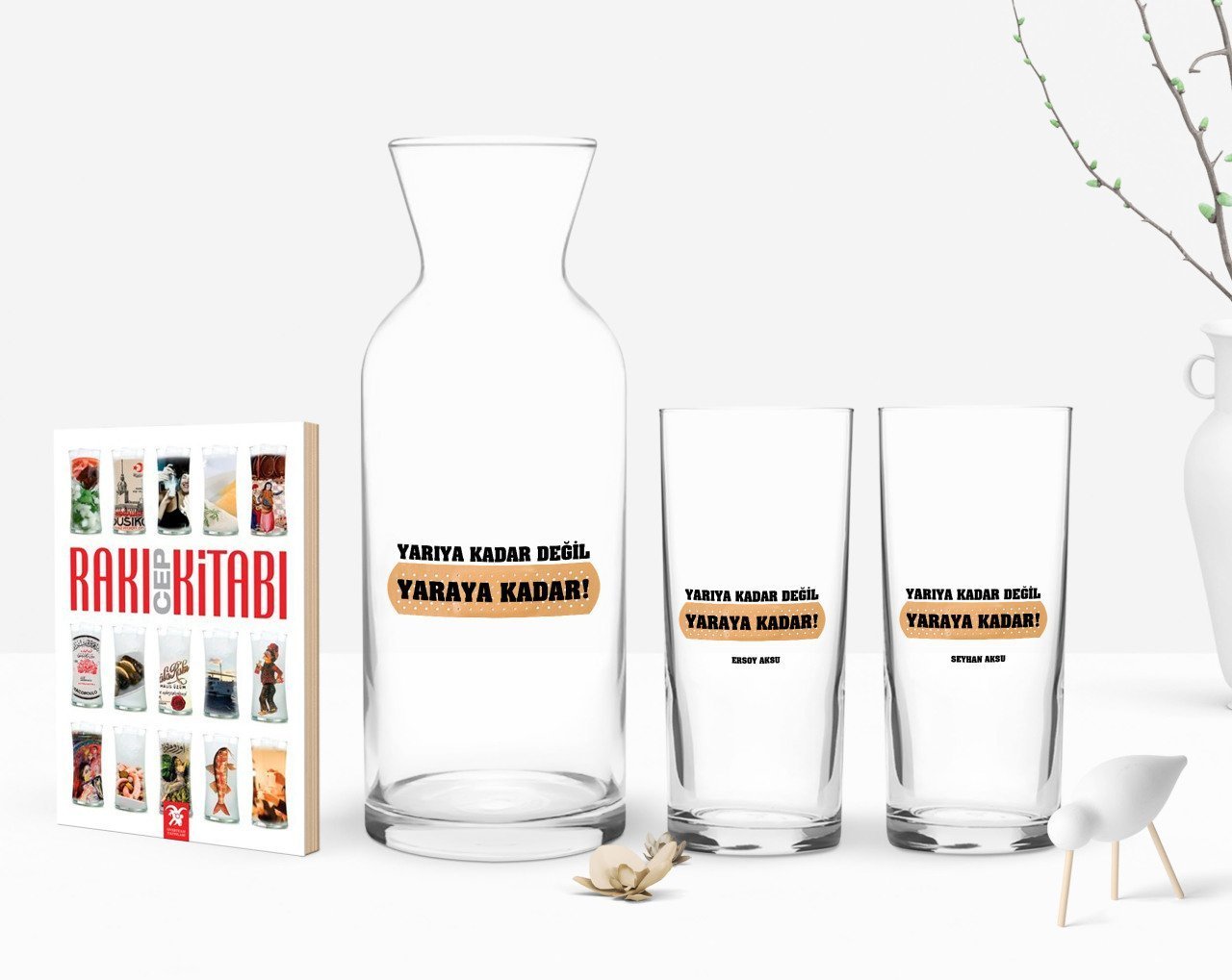 Kişiye Özel Renkli Baskılı Yarıya Kadar Değil Yaraya Kadar Tasarımlı İkili Rakı Bardağı Karaf ve Cep Kitabı Hediye Seti-1