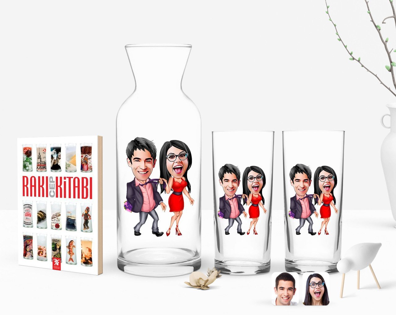 Kişiye Özel Renkli Baskılı Sevgililer Karikatürlü İkili Rakı Bardağı Karaf ve Cep Kitabı Hediye Seti-4