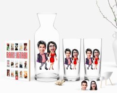 Kişiye Özel Renkli Baskılı Sevgililer Karikatürlü İkili Rakı Bardağı Karaf ve Cep Kitabı Hediye Seti-4