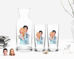 Kişiye Özel Renkli Baskılı Sevgililer Karikatürlü İkili Rakı Bardağı ve Karaf Hediye Seti-87