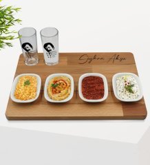 Kişiye Özel Çılgınlar Gibi Tasarımlı 2’li Rakı Bardağı ve Meze Tabaklı Doğal Masif Ahşap Servis Sunum Tepsisi Model 1
