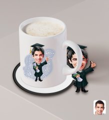 Kişiye Özel Erkek Mezun Karikatürlü Beyaz Kupa ve Ahşap Bardak Altlığı Hediye Seti-1