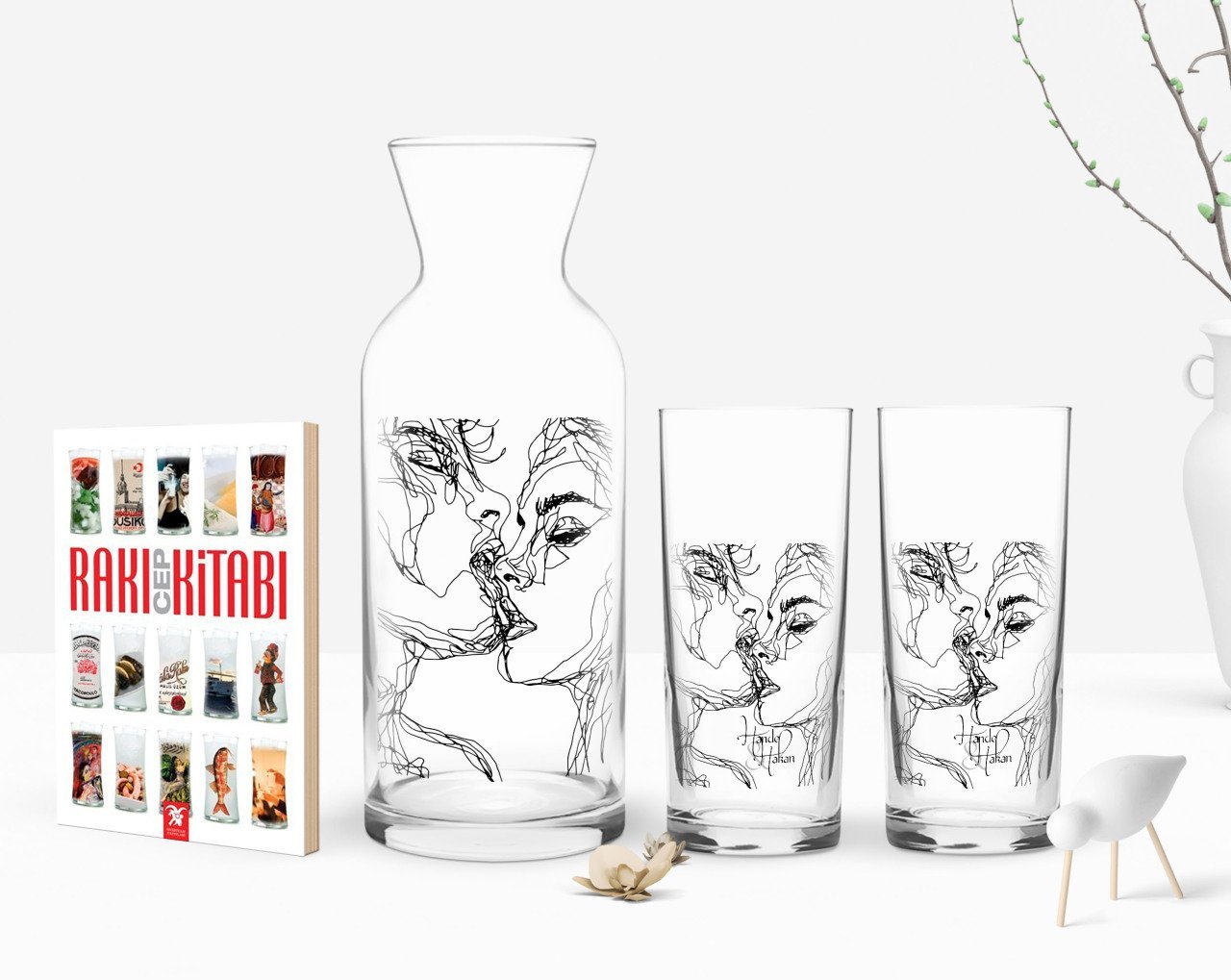 Kişiye Özel Renkli Baskılı Öpücük Tasarımlı İkili Rakı Bardağı Karaf ve Cep Kitabı Hediye Seti-2