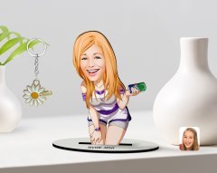 Kişiye Özel Kadın Karikatürlü 3D Ahşap Biblo ve İsimli Gold Papatya Anahtarlık-36