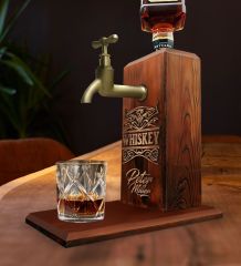 BK Gift Kişiye Özel Kabartma İsim Tasarımlı Musluklu Ahşap İçki Standı-7
