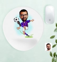Kişiye Özel Bay Bordo Mavi Futbolcu Karikatürlü Bilek Destekli Mouse Pad