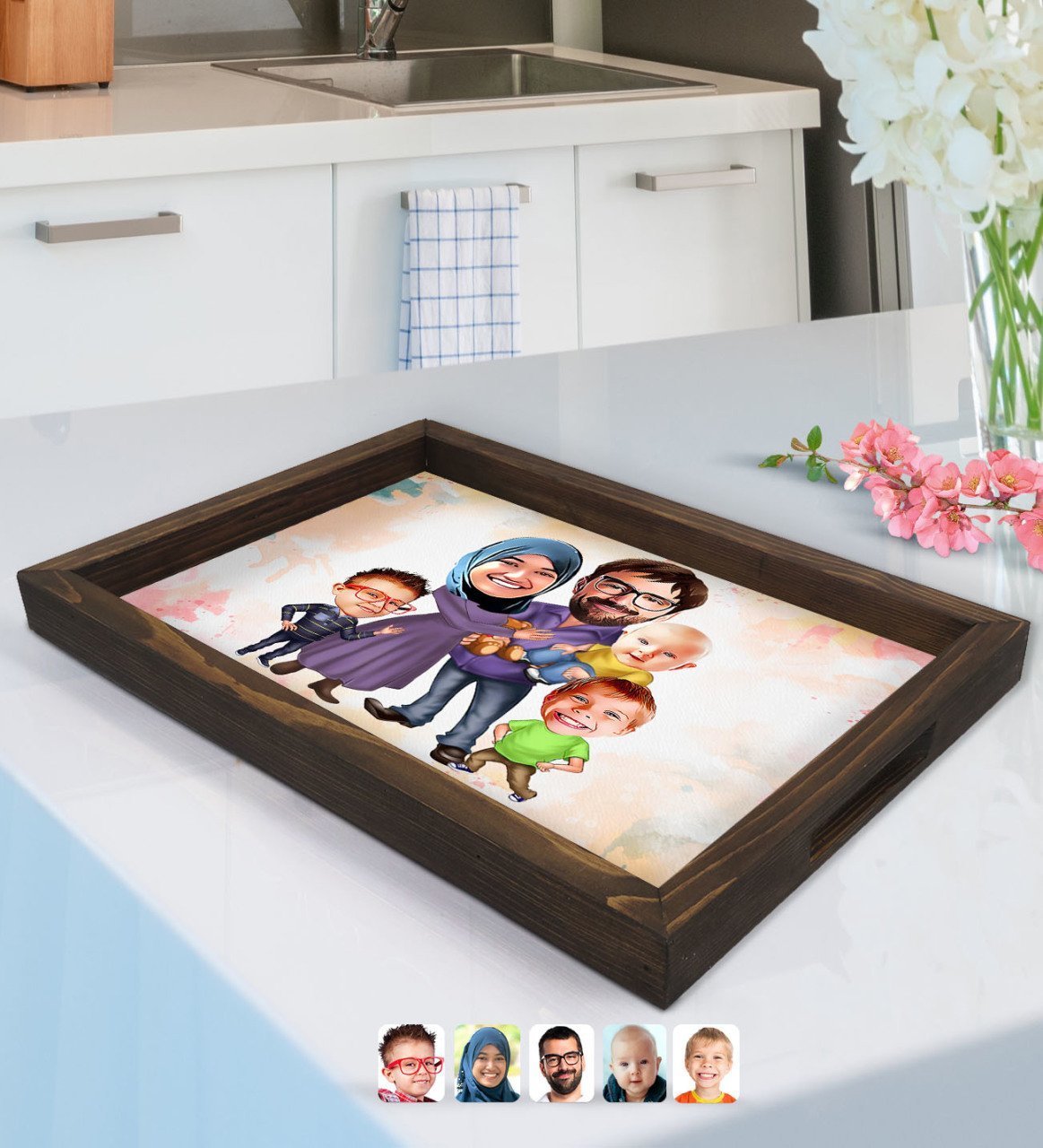 Kişiye Özel Aile Karikatürlü Doğal Ahşap Tepsi-8