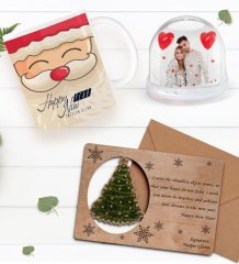 Kişiye Özel Fotoğraflı Kar Küresi & Happy New Year Kupa Bardak & Retro Ahşap Yılbaşı Tebrik Kartı Hediye Seti-6A