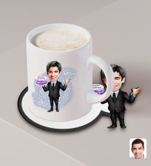 Kişiye Özel Erkek Doğum Günü Karikatürlü Beyaz Kupa ve Ahşap Bardak Altlığı Hediye Seti-2