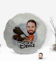 Kişiye Özel İsimli Erkek Piyanist Karikatürlü Yuvarlak Dekoratif Kırlent Yastık-1