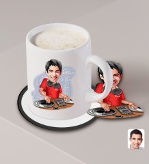 Kişiye Özel Erkek Dj Karikatürlü Beyaz Kupa ve Ahşap Bardak Altlığı Hediye Seti-1