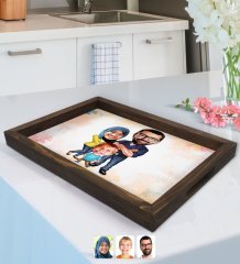 Kişiye Özel Tesettürlü Aile Karikatürlü Doğal Ahşap Tepsi-1