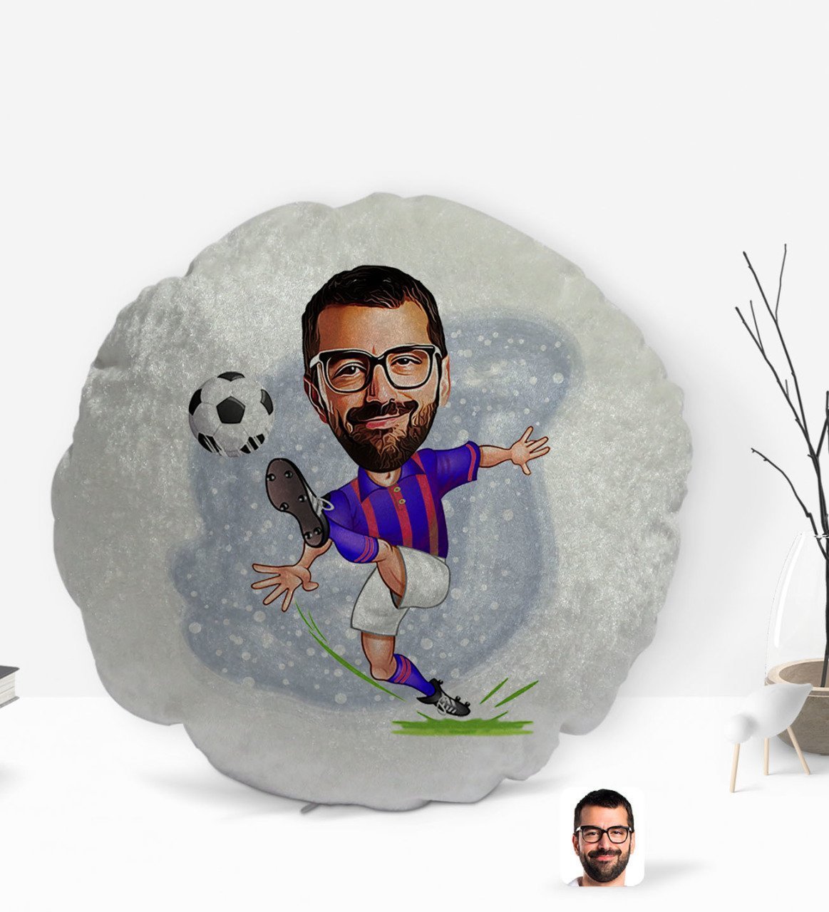 Kişiye Özel Bordo Mavi Futbolcu Karikatürlü Yuvarlak Dekoratif Kırlent Yastık-1