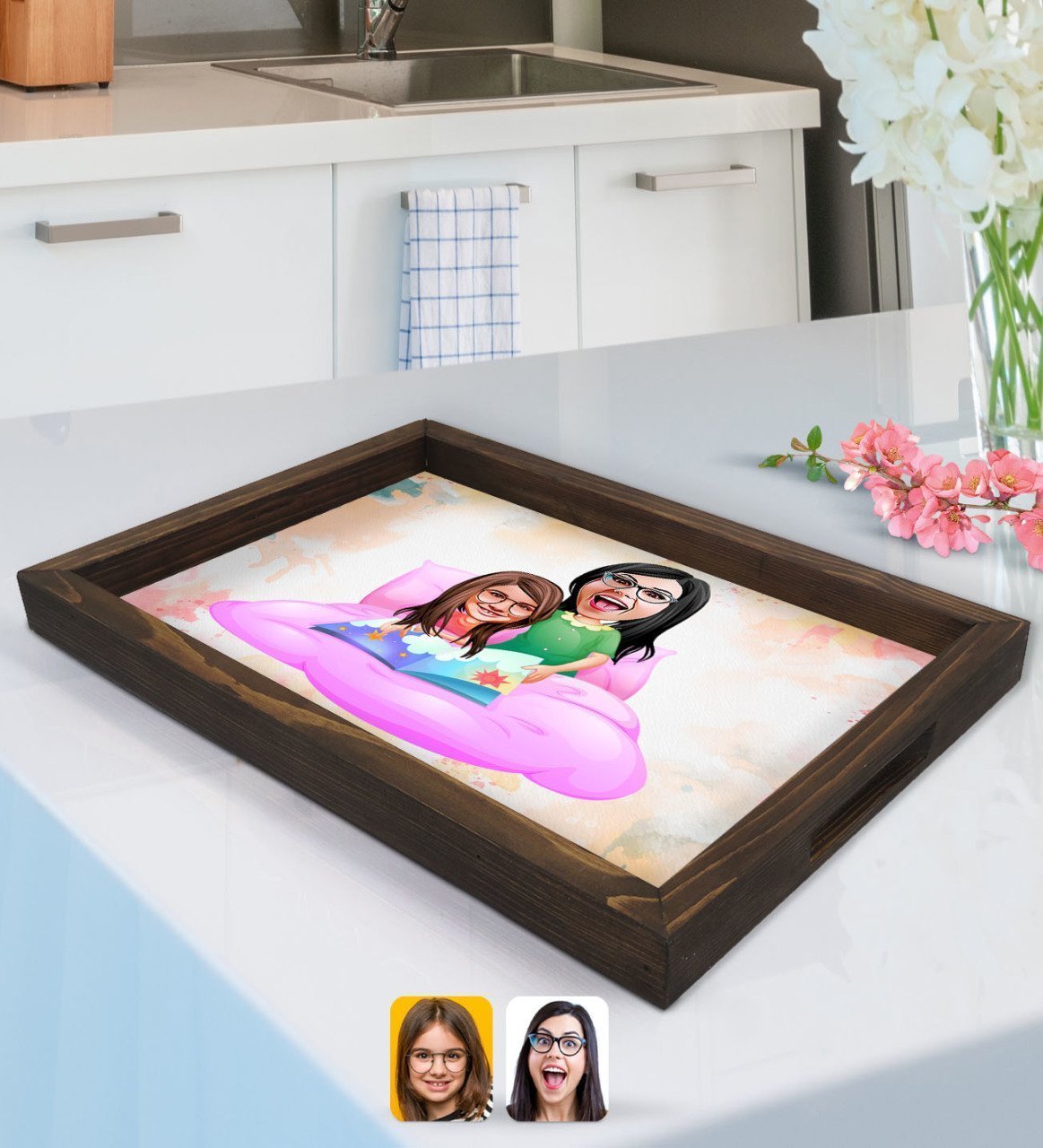 Kişiye Özel Anne Kız Karikatürlü Doğal Ahşap Tepsi-3