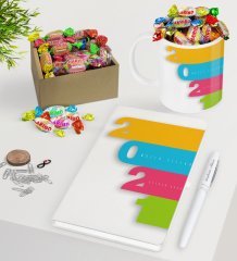 BK Gift Kişiye Özel 2023 Mutlu Yıllar Beyaz Defter Kalem Kupa ve Kutulu Haribo Şeker Hediye Seti-12
