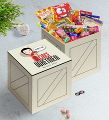 Kişiye Özel Çince Öğretmeni Ahşap Kutuda Nostaljik Lezzetler Hediye Seti