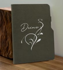 BK Gift Kişiye  Özel İsimli Mat Gri Termo Deri Defter ve Cam Matara Hediye Seti-6, Sevgiliye Hediye, Arkadaşa Hediye, Yeni İş Hediyesi