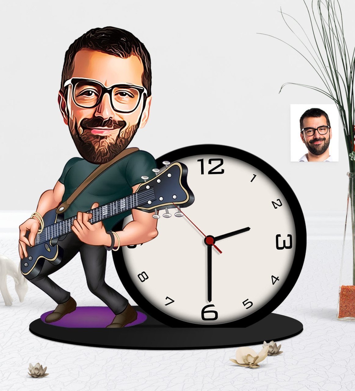 Kişiye Özel Bay Gitarist Karikatürlü Ahşap Biblo Masa Saati