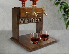 BK Gift Kişiye Özel Kabartma İsimli Çift Musluklu Doğal Ahşap Viski Standı, İçki Standı, Doğum Günü Hediyesi, Ev Hediyesi, Erkek Hediye-45