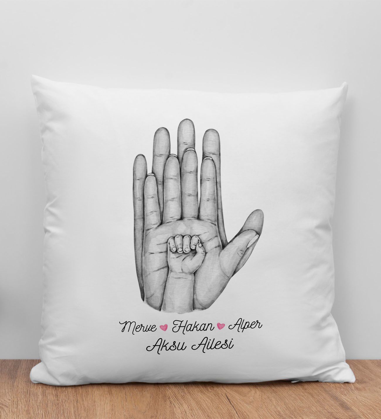 BK Gift Kişiye Özel Siyah Beyaz Aile El Ele Tasarımlı Beyaz Kırlent Yastık-6, Aile Hediyesi, Ev Dekorasyonu, Yeni Doğum Hediyesi