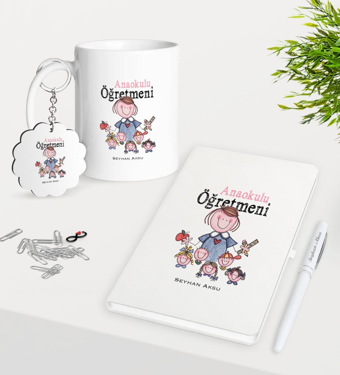Kişiye Özel Anaokulu Öğretmeni Kupa Anahtarlık Beyaz Defter Kalem Hediye Seti-2