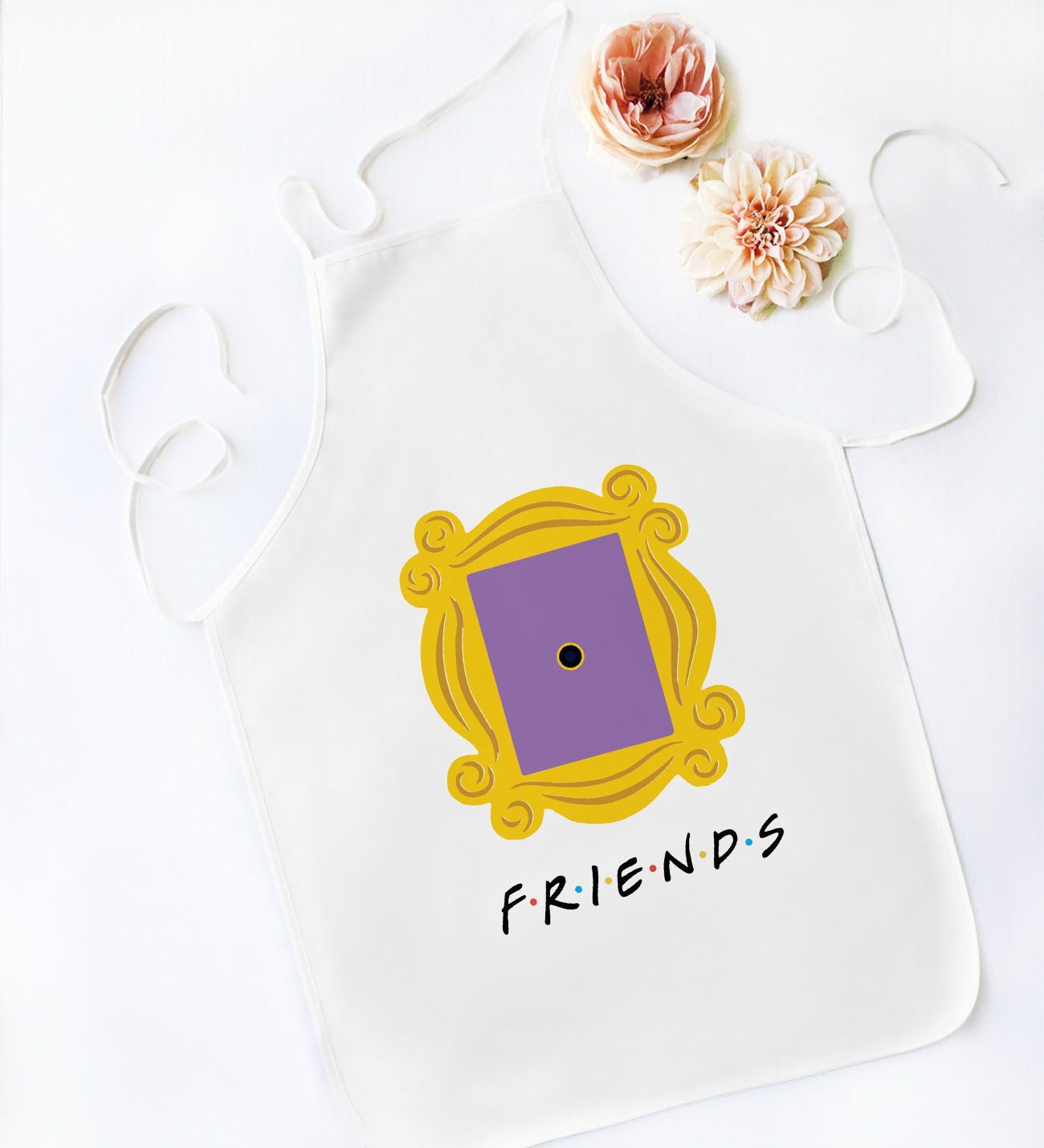 BK Gift Friends Monica’s Kapı Çerçevesi Tasarımlı Beyaz Mutfak Önlüğü