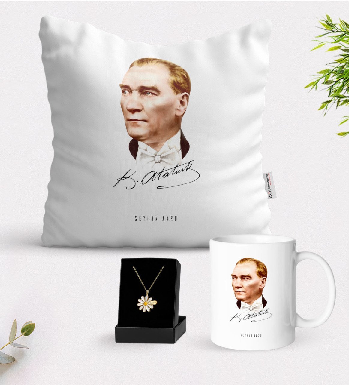 Kişiye Özel Atatürk Temalı Beyaz Kupa Yastık ve İsimli Papatya Kolye Hediye Seti-15