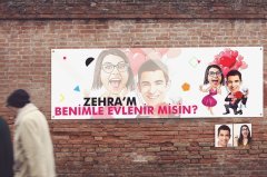 Kişiye Özel Benimle Evlenir Misin Karikatür Pankart Branda