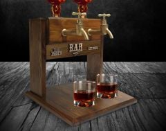 BK Gift Kişiye Özel Kabartma İsimli Çift Musluklu Doğal Ahşap Viski Standı, İçki Standı, Doğum Günü Hediyesi, Ev Hediyesi, Erkek Hediye-38