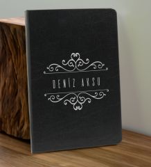 BK Gift Kişiye  Özel İsimli Siyah Defter ve Gold Cam Matara Hediye Seti-8, Sevgiliye Hediye, Arkadaşa Hediye, Yeni İş Hediyesi