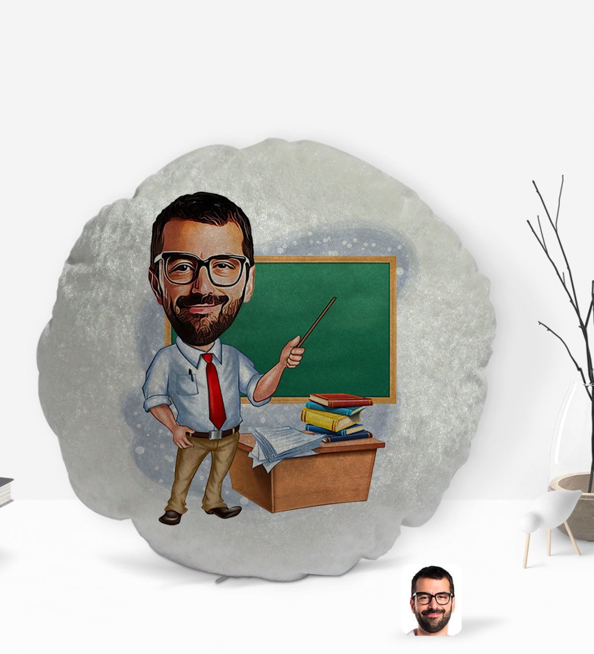 Kişiye Özel Erkek Öğretmen Karikatürlü Yuvarlak Dekoratif Kırlent Yastık-1