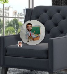Kişiye Özel Erkek Öğretmen Karikatürlü Yuvarlak Dekoratif Kırlent Yastık-1