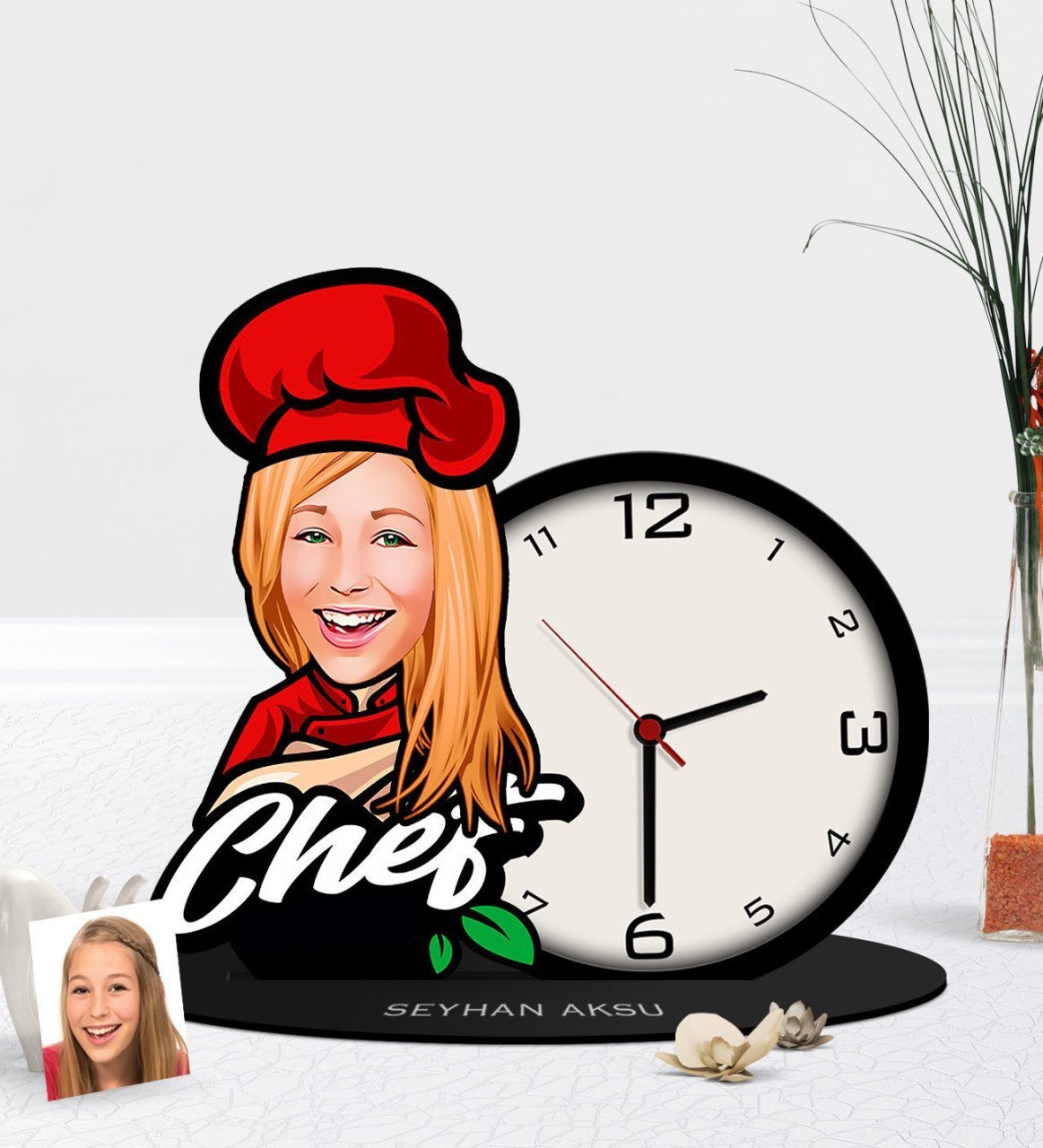Kişiye Özel Bayan Chef Karikatürlü Ahşap Masaüstü Saat-10