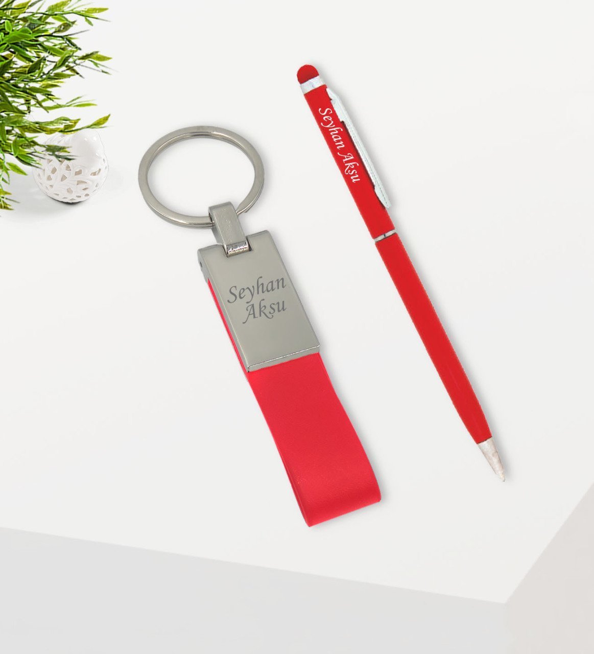 Kişiye Özel Kırmızı Touchpen Tükenmez Kalem ve Deri Anahtarlık Hediye Seti