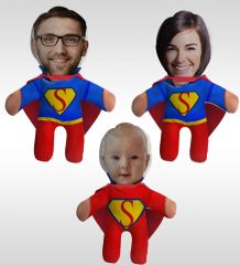 BK Gift Kişiye Özel Fotoğraflı Pelerinli 3’lü Süper Kahraman Aile Bebek Yastık Seti