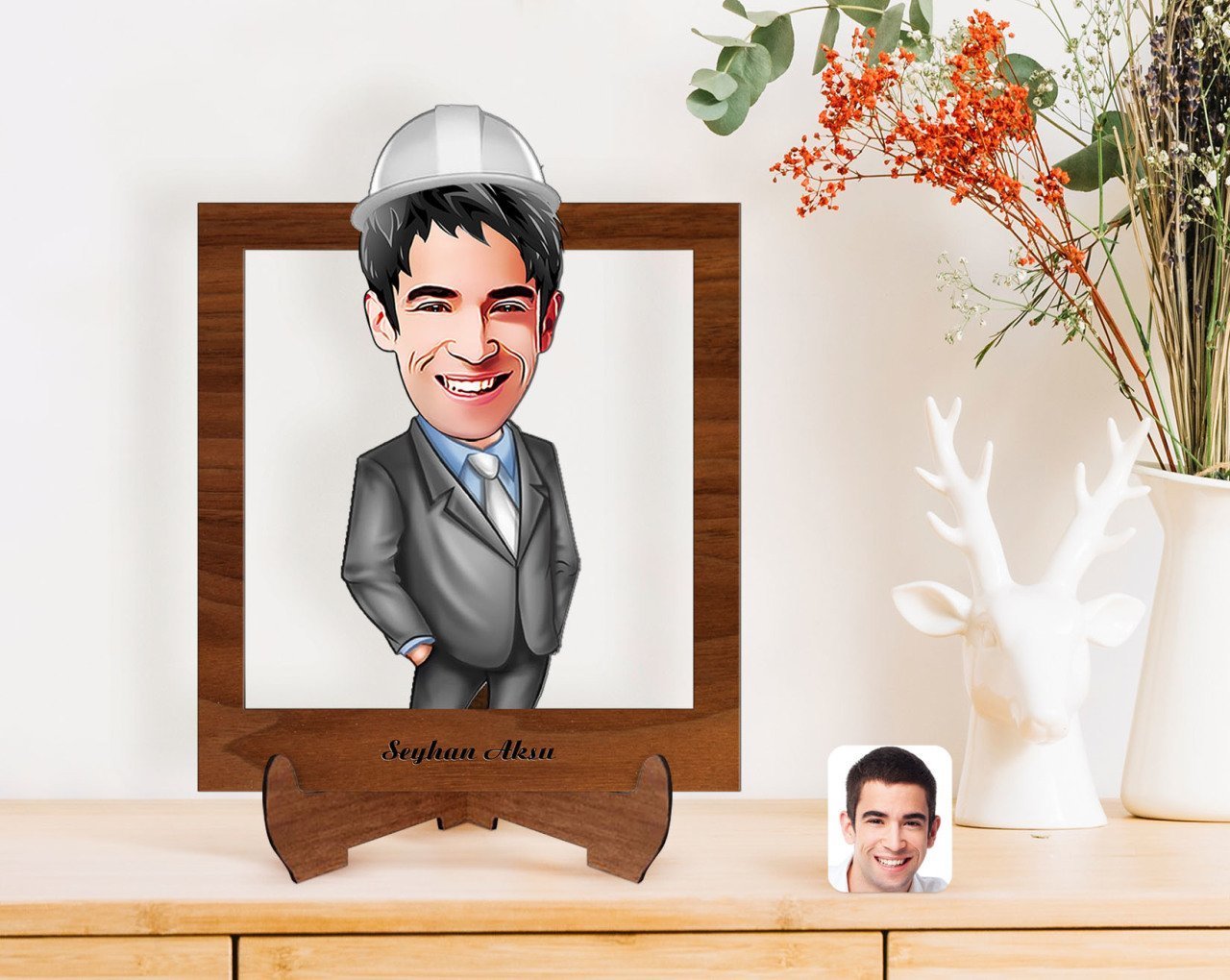 Kişiye Özel Erkek Mühendis Karikatürlü Ahşap Standlı 3D Biblo-1