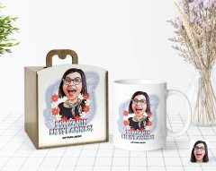 Kişiye Özel Ahşap Kutuda Anneler Günü Temalı Dünyanın En İyi Annesi Karikatürlü Beyaz Kupa Bardak