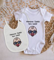 BK Kids Mekanın Sahibi Yeni Geldi Tasarımlı Bebek Body Zıbın ve Mama Önlüğü Hediye Seti - Model 1