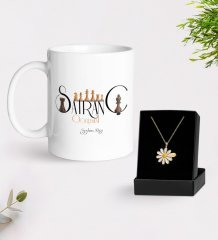 Kişiye Özel Satranç Öğretmeni Beyaz Kupa ve Papatya Kolye Hediye Seti