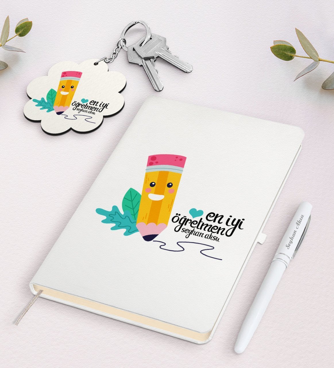 Kişiye Özel En İyi Öğretmen Beyaz Defter Kalem Ve Anahtarlık Hediye Seti-10