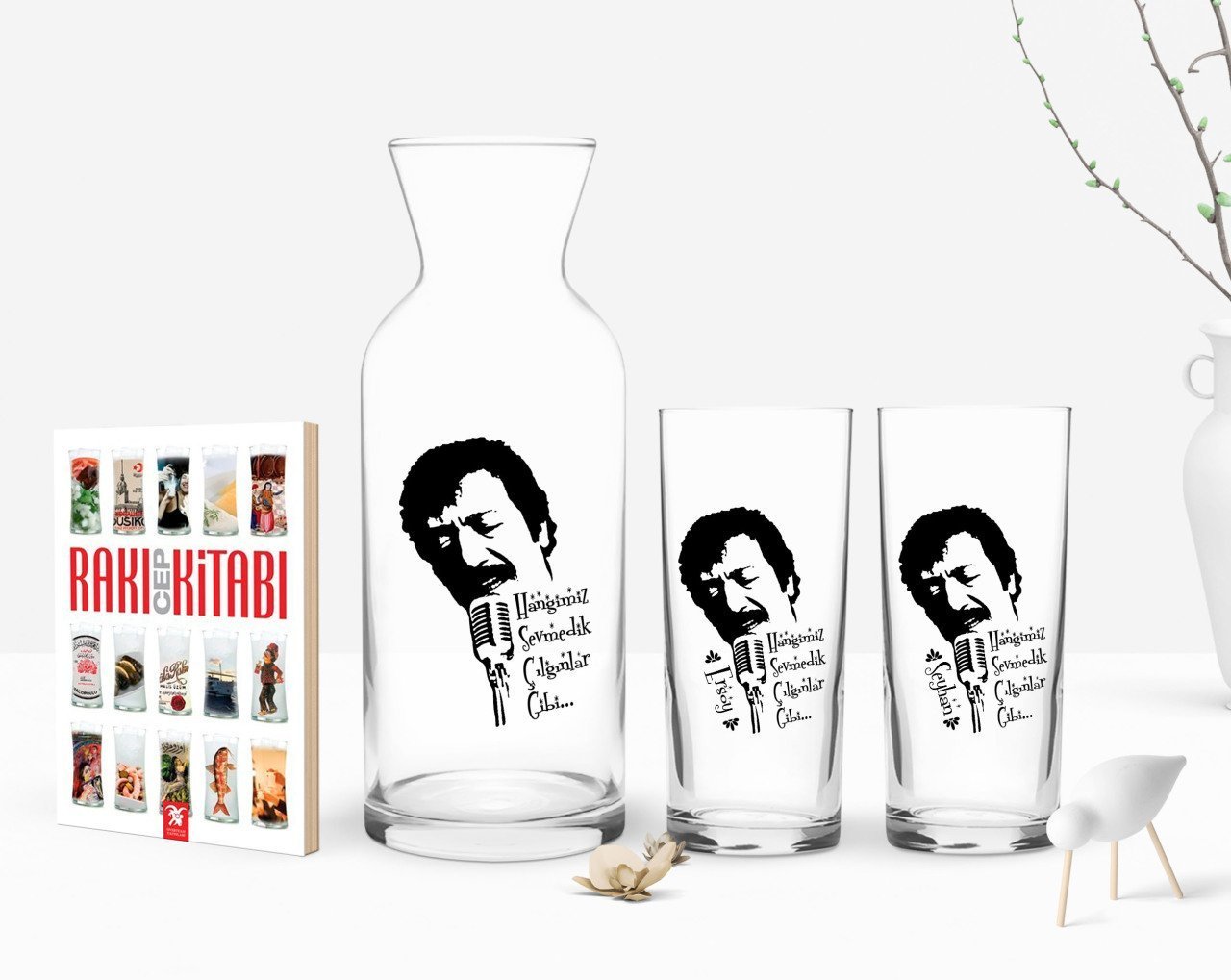 Kişiye Özel Renkli Baskılı Çılgınlar Gibi Tasarımlı İkili Rakı Bardağı Karaf ve Cep Kitabı Hediye Seti-1