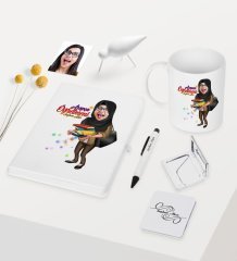 Kişiye Özel Bayan Arapça Öğretmeni Temalı Karikatürlü Beyaz Defter Kalem Kupa Ayna Seti - 2