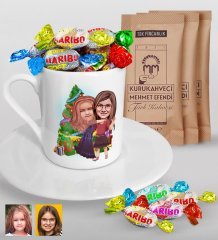 Kişiye Özel Yeni Yıl Kız Kardeşler Karikatürlü Türk Kahvesi Fincanı Mehmet Efendi Kahve ve Haribo Şeker Hediye Seti-3