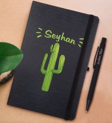 BK Gift Kişiye Özel Kaktüs Tasarımlı Siyah Defter ve Metal Versatil Kalem(0,7 Kurşun) Hediye Seti-1
